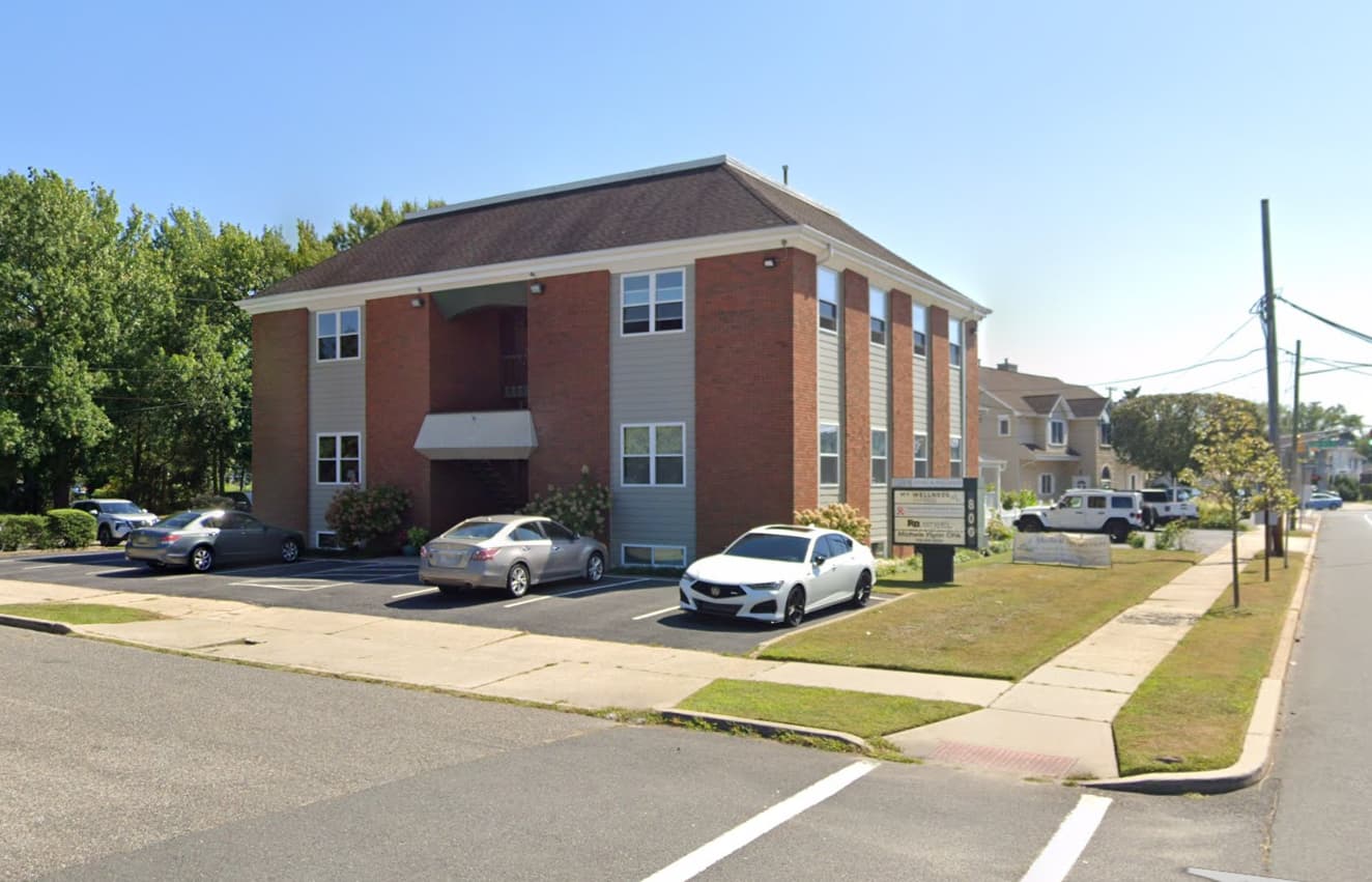 The Michele Flynn CPA office building at 800 Highway 71 in Sea Girt, New Jersey